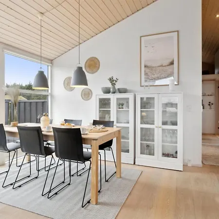 Sazdo - 1-1km From The Sea By Interhome
