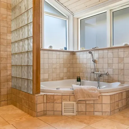 Ferienhaus Sazdo - 1-1km From The Sea By Interhome Saltum